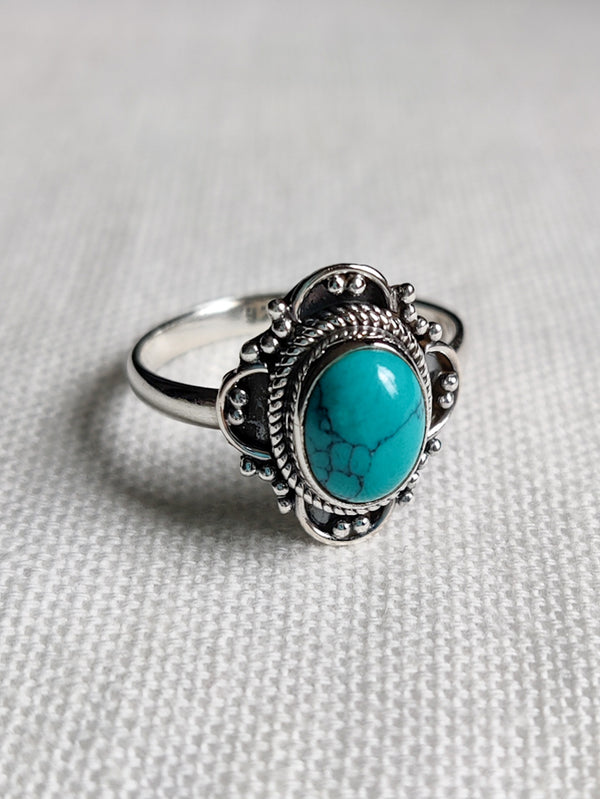 Large Stone Boho Flower Traditional Ring